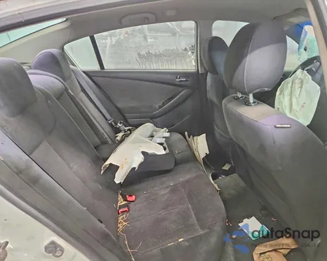 2010 Nissan Altima Base z USA, uszkodzony, nr VIN 1N4AL2AP8AN438617